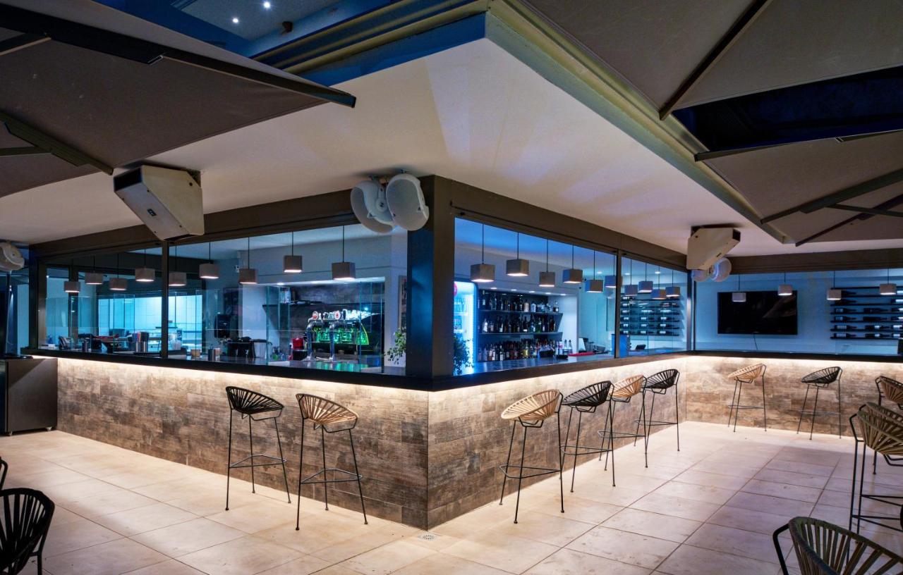 Prima Vista Beachfront Boutique מלון סיבוטה