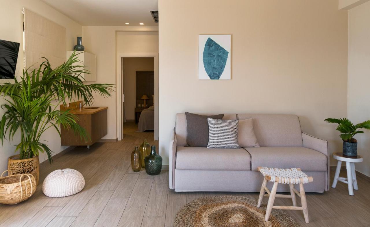 Prima Vista Beachfront Boutique סיבוטה