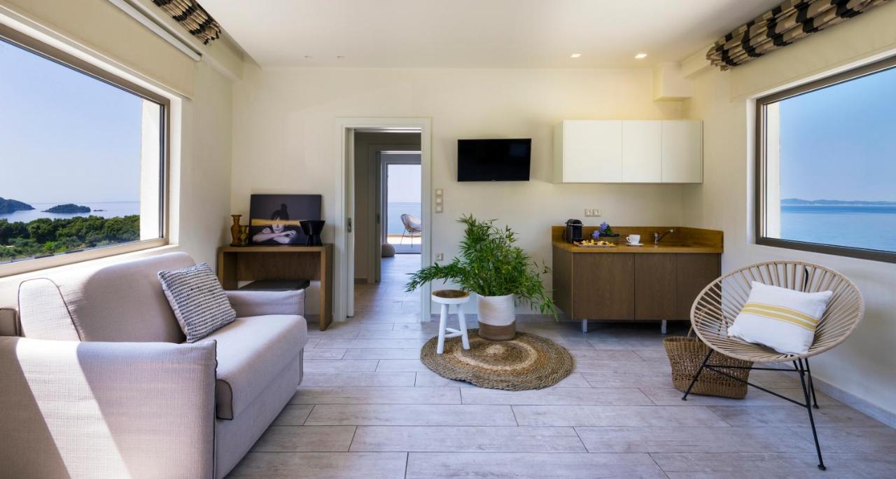 Prima Vista Beachfront Boutique סיבוטה